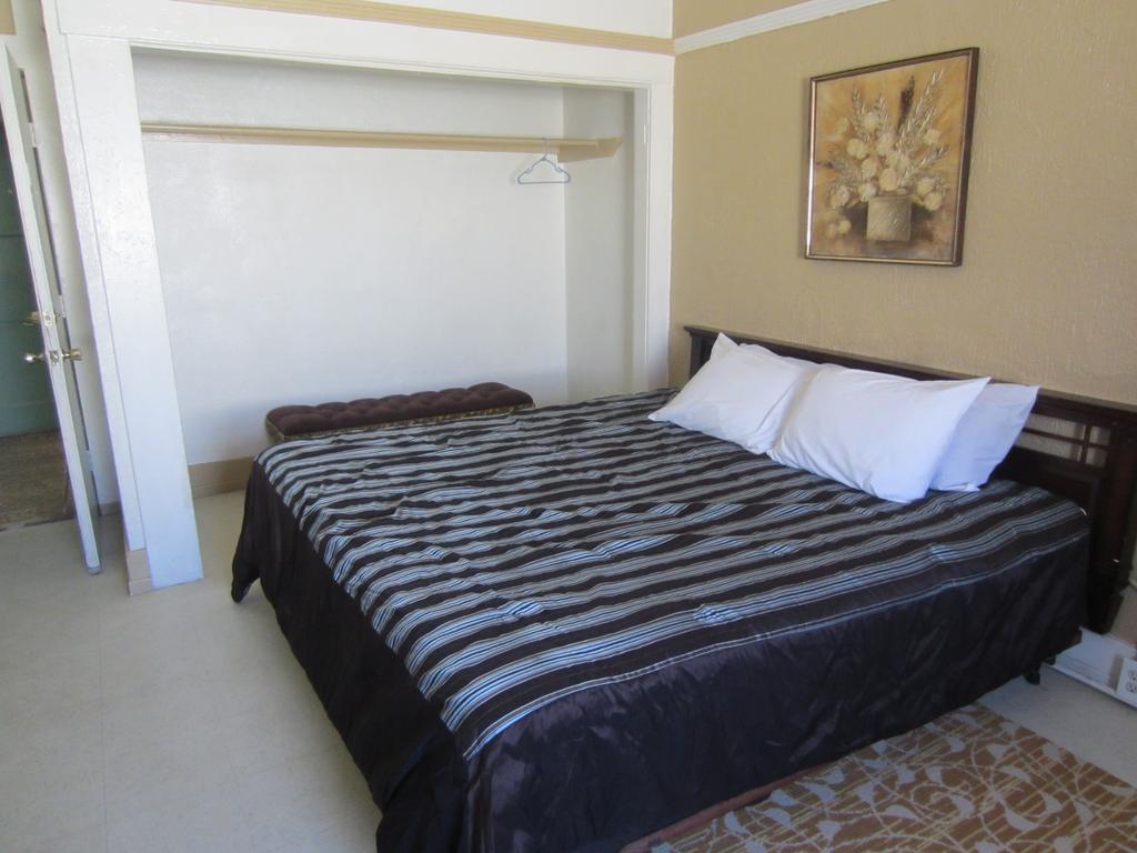 Monterey Inn Hotel Dream Suites Los Ángeles Habitación foto